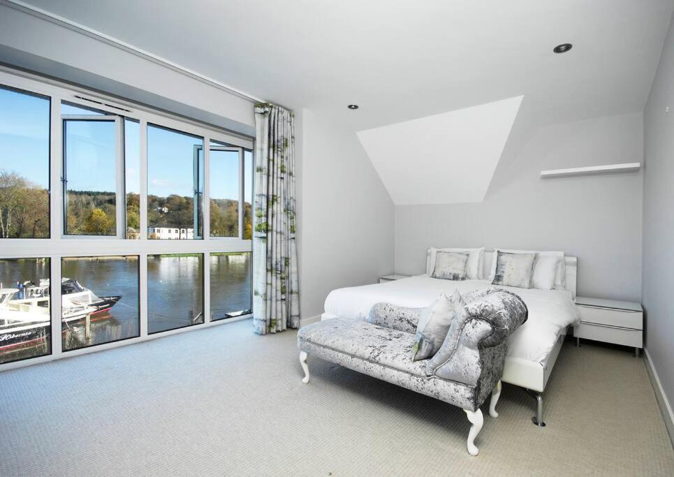 The Oars - Riverfront Property Henley-on-Thames Bagian luar foto