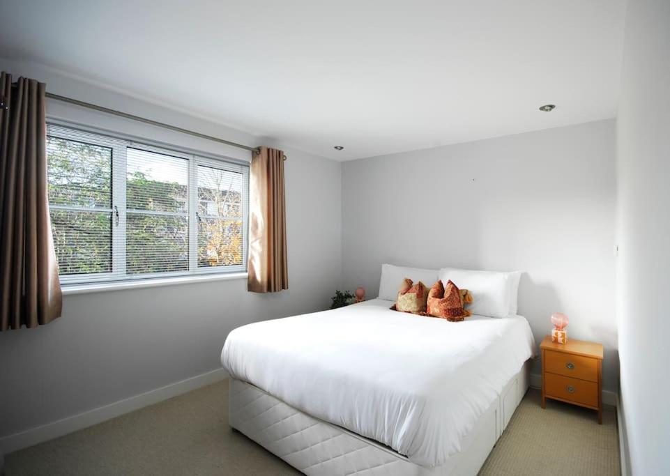 The Oars - Riverfront Property Henley-on-Thames Bagian luar foto